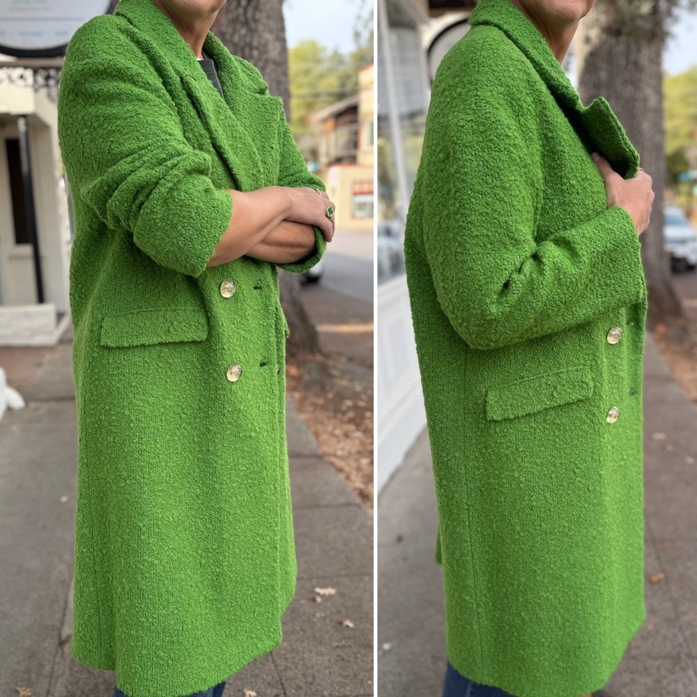 Zara Green gorgeous oversized coat jacket with unique buttons